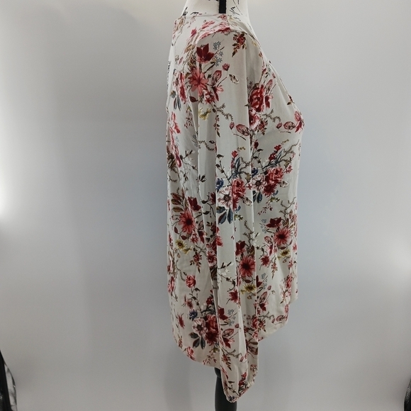 Daytrip Floral Blouse Womens Size XS Long Sleeve V-Neck Lightweight Stretch - Picture 3 of 5